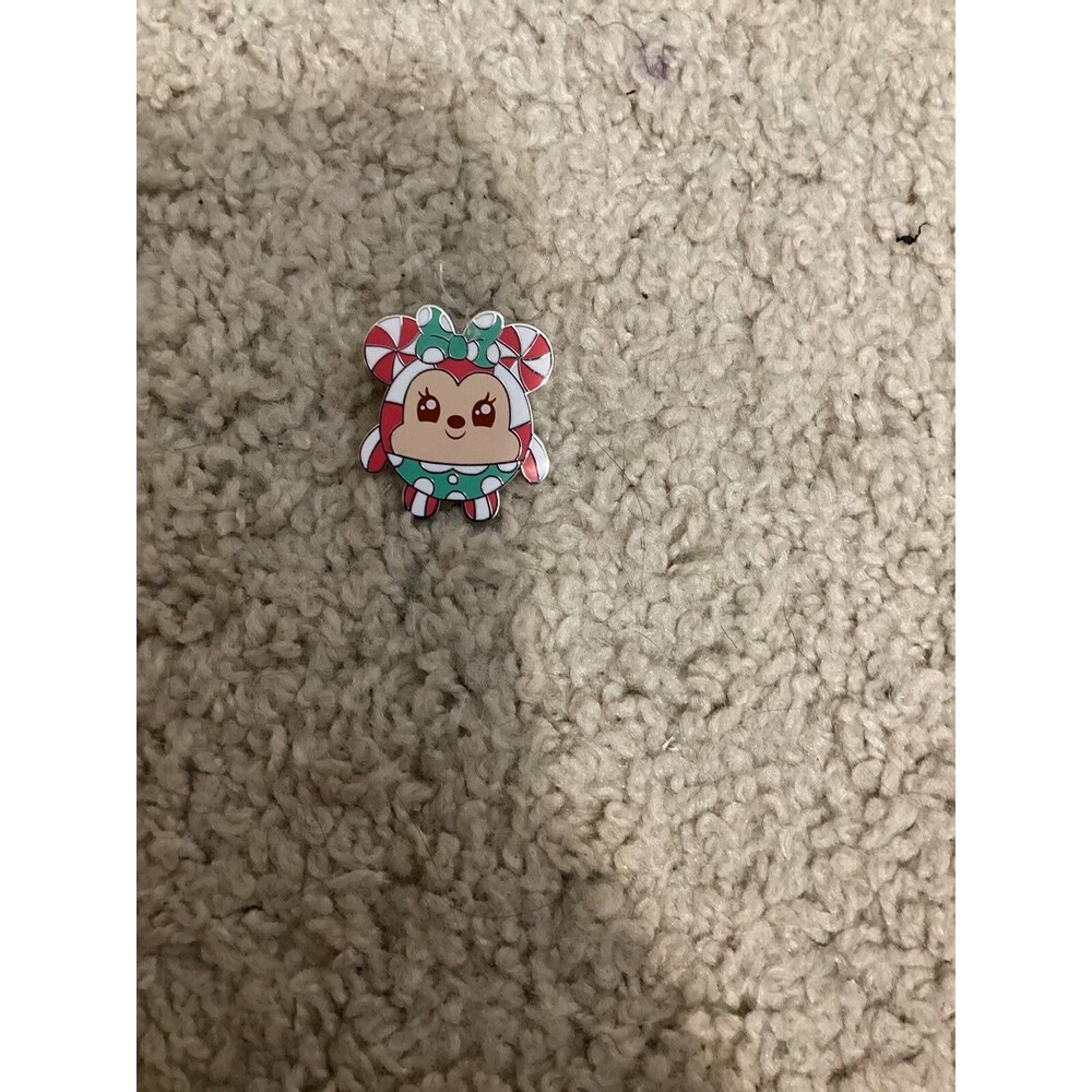 Disney Parks Munchlings Mystery Pin Baked Treats Minnie Mouse Peppermint